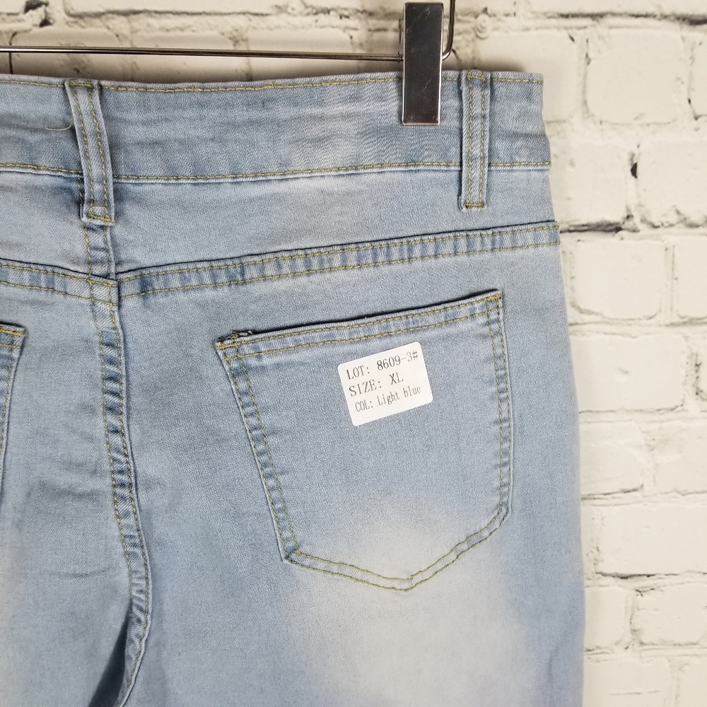 CLASSIC DENIM | high waisted light wash stretch skinny jeans
